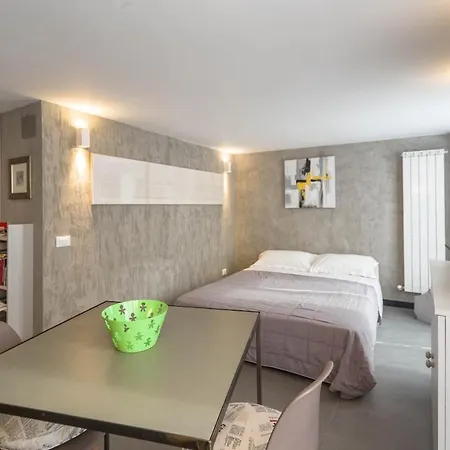Apartment Porta Soprana, Really Downtown 1 Genoa